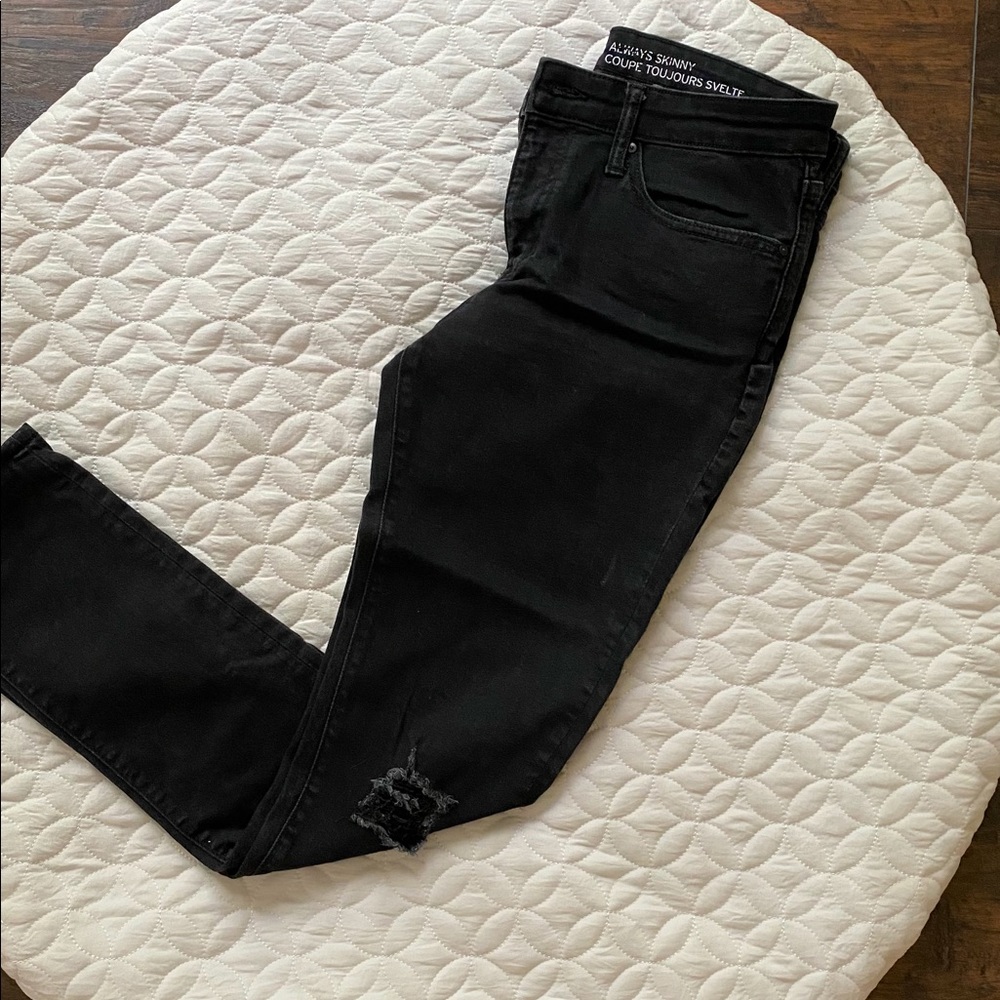GAP skinny jeans. Excellent condition!